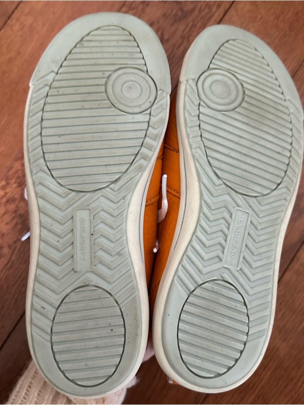 Lands’ End Leather Sneakers 7.5 - Picture 5 of 7